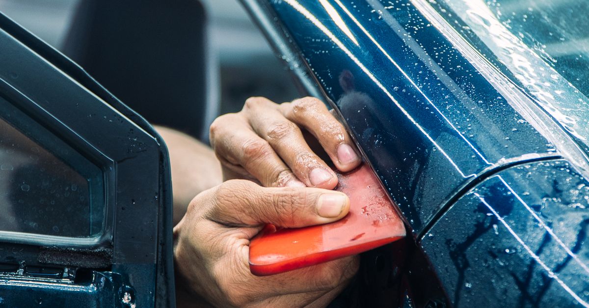 Advantages of Choosing Dyed Window Tinting for Your Vehicle